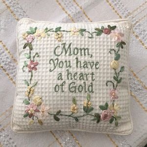 Pretty little pillow for Mom